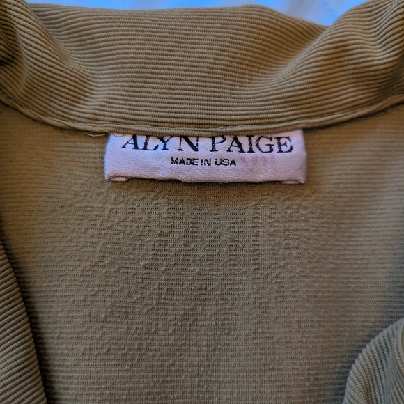 Chartreuse Knit Blazer by Alyn Paige - Picture 4 of 6